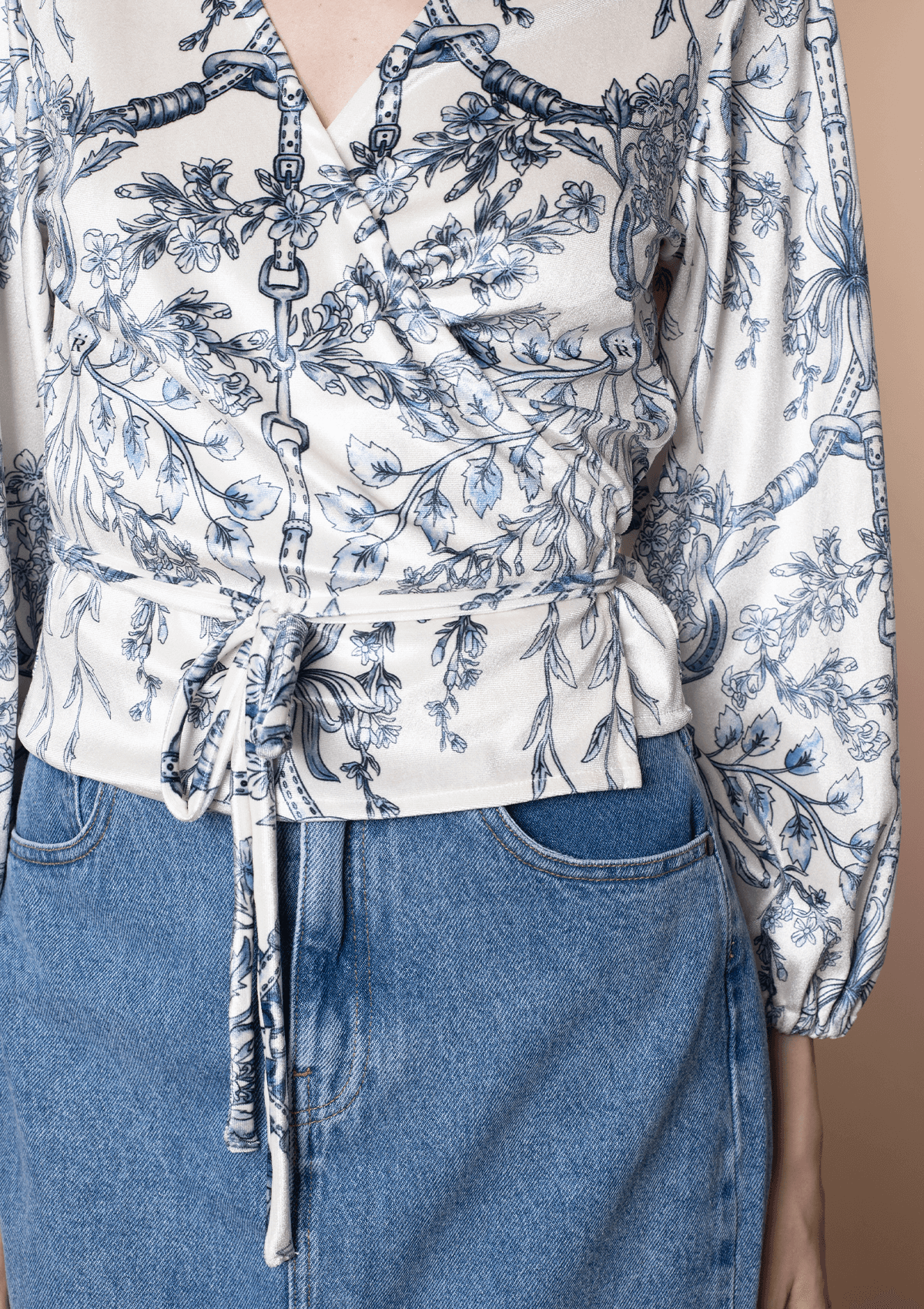 Amber Blouse | Equiflora print | White