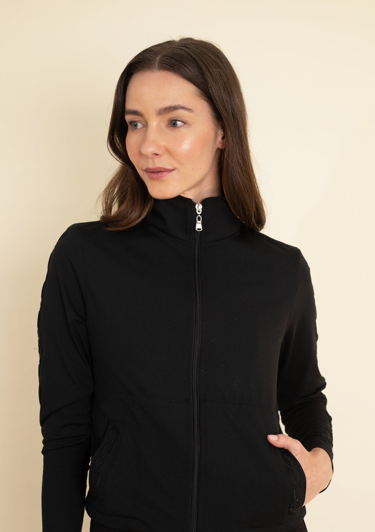 Equus Embroidered Zip Jacket | Noir - Rönner