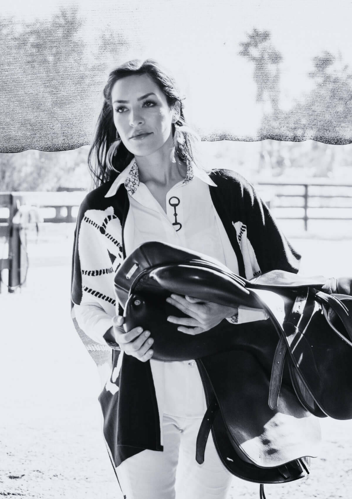Marina Poncho | Black