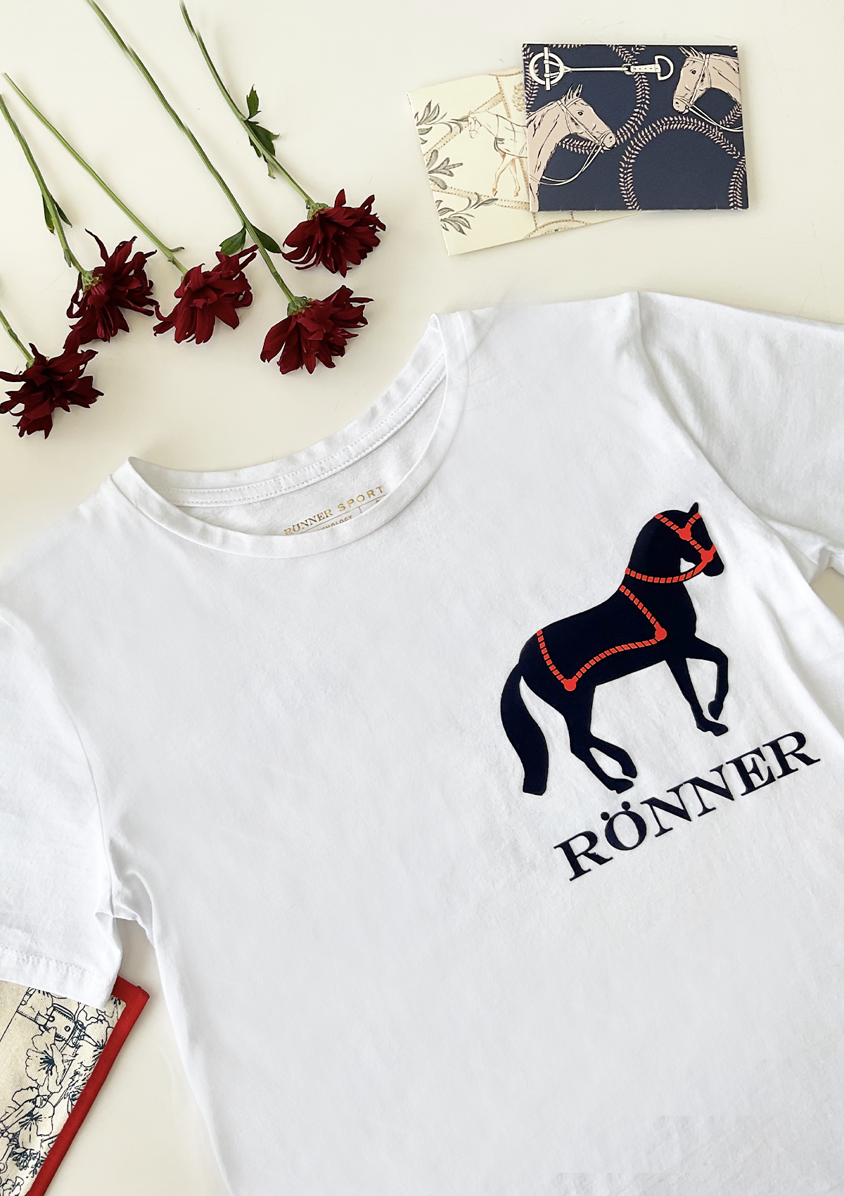 Hoofprints Of Kindness T- Shirt - Rönner