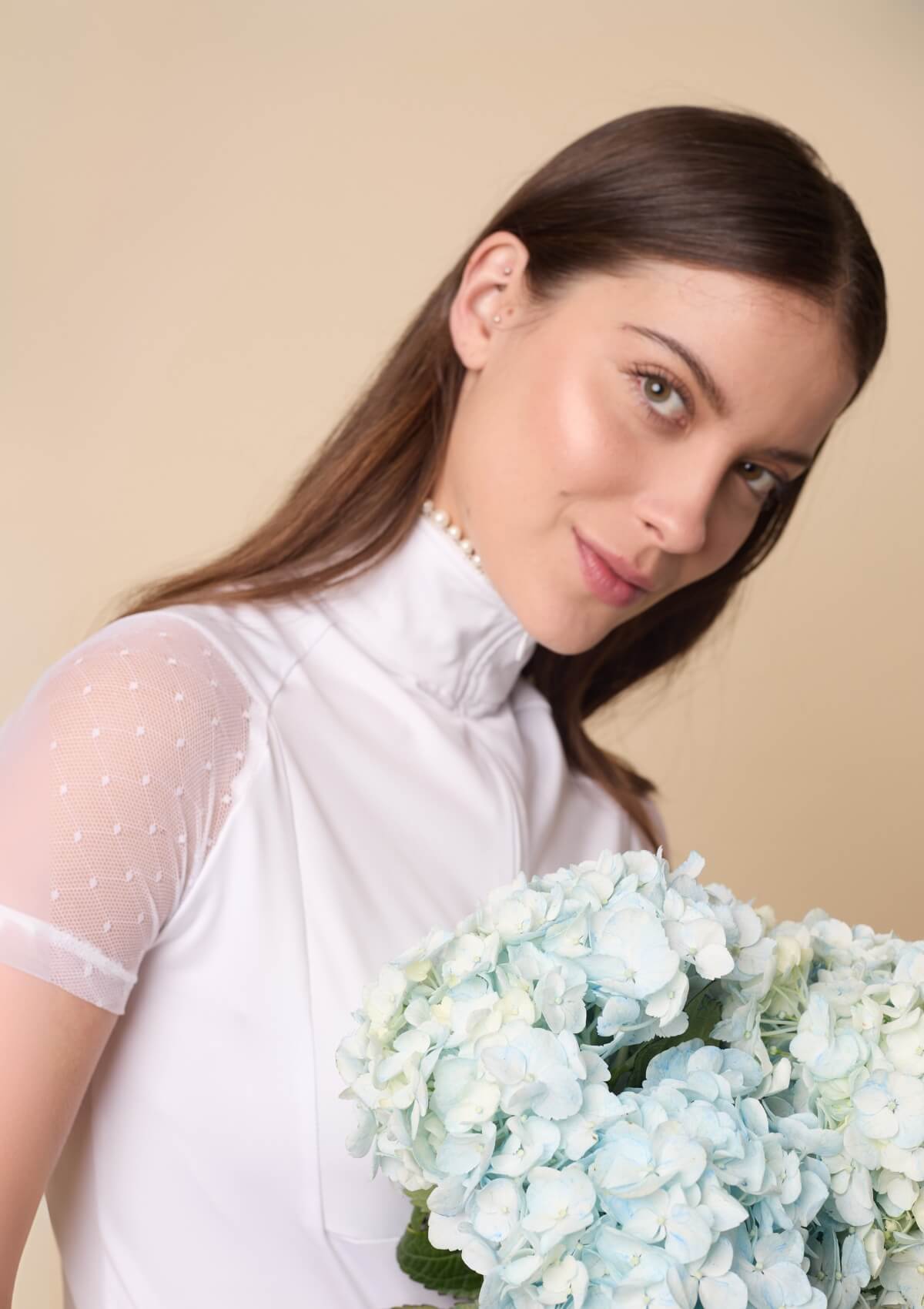 Élodie Show Shirt | Lace & Pearl Trim | Short Sleeve | White - RönnerXS