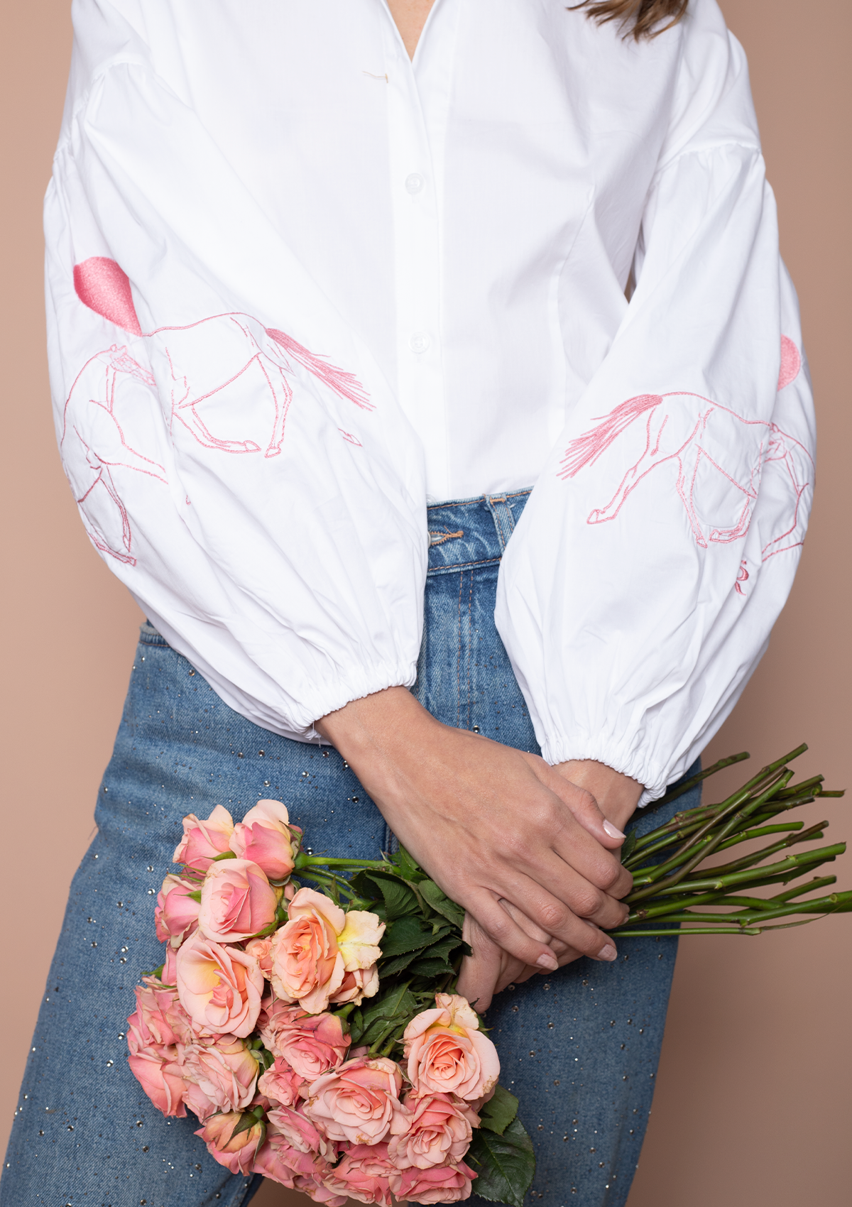 Annie Shirt Embroidered | White & Pink - Rönner