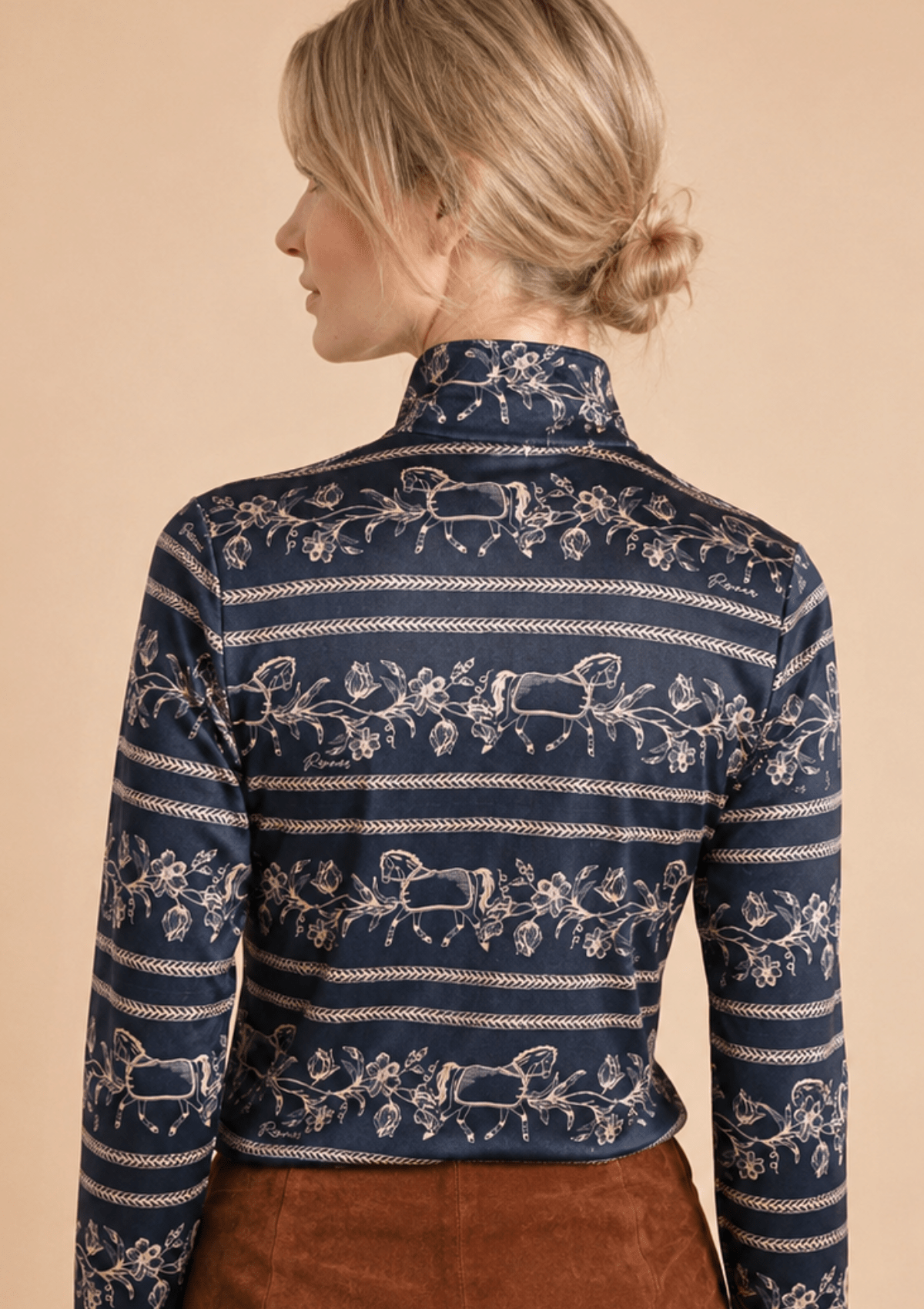 Velour Quarter Zip | Long Sleeve | Dancing Horses Print | Noir - RönnerShirtXS