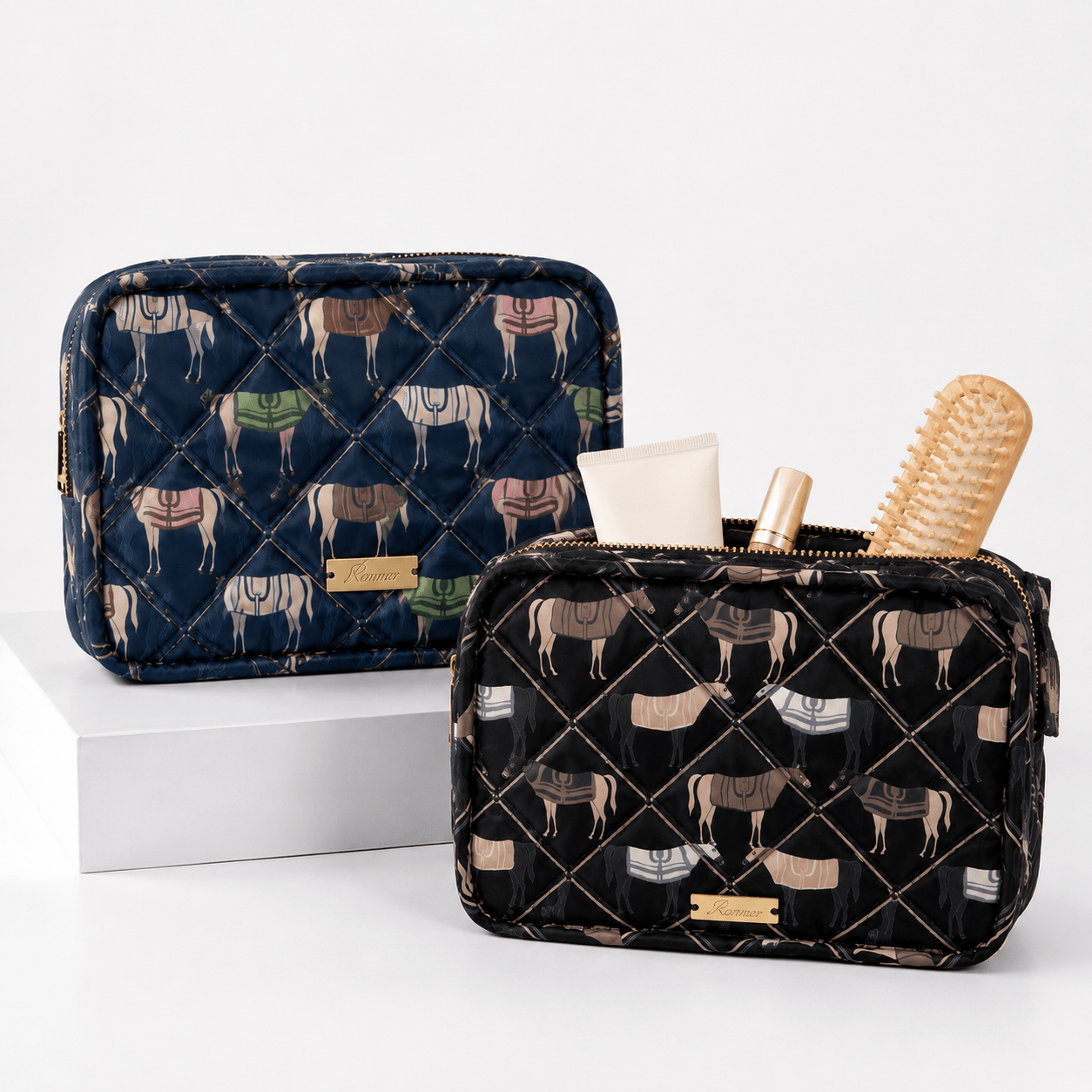 Victory Cosmetic Pouch | Navy - RönnerPouchNavy