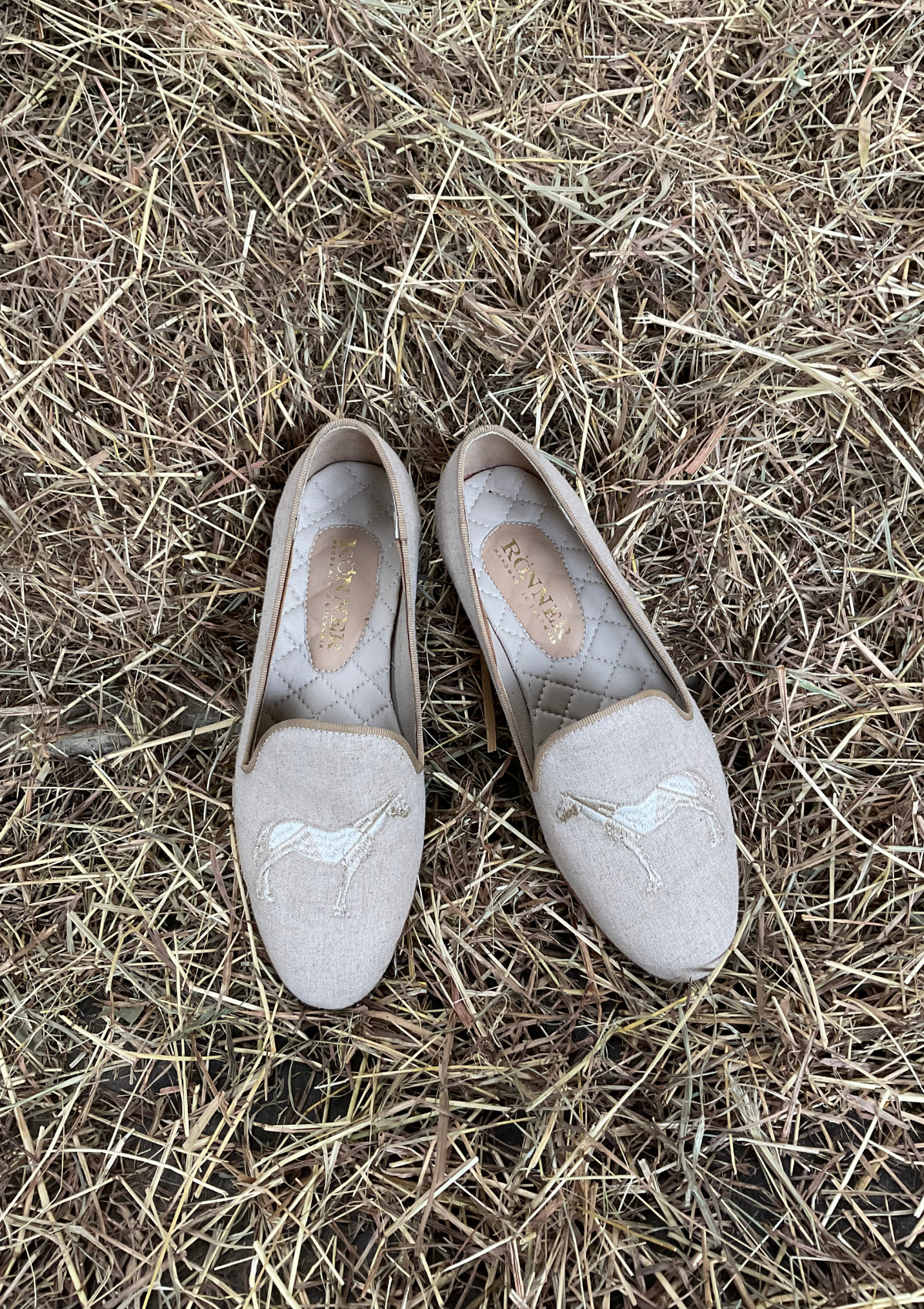 Mimosa Slippers Geo Horses | Beige