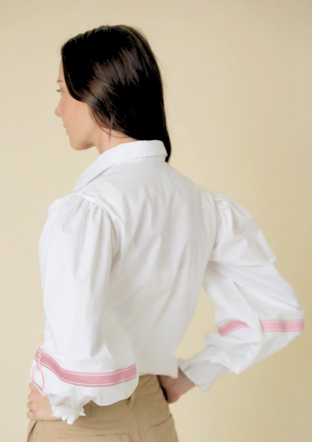 Connie Shirt | White | Embroidered Stirrup