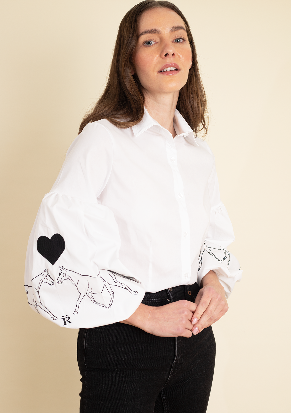 Annie Shirt Embroidered | White & Black - Rönner