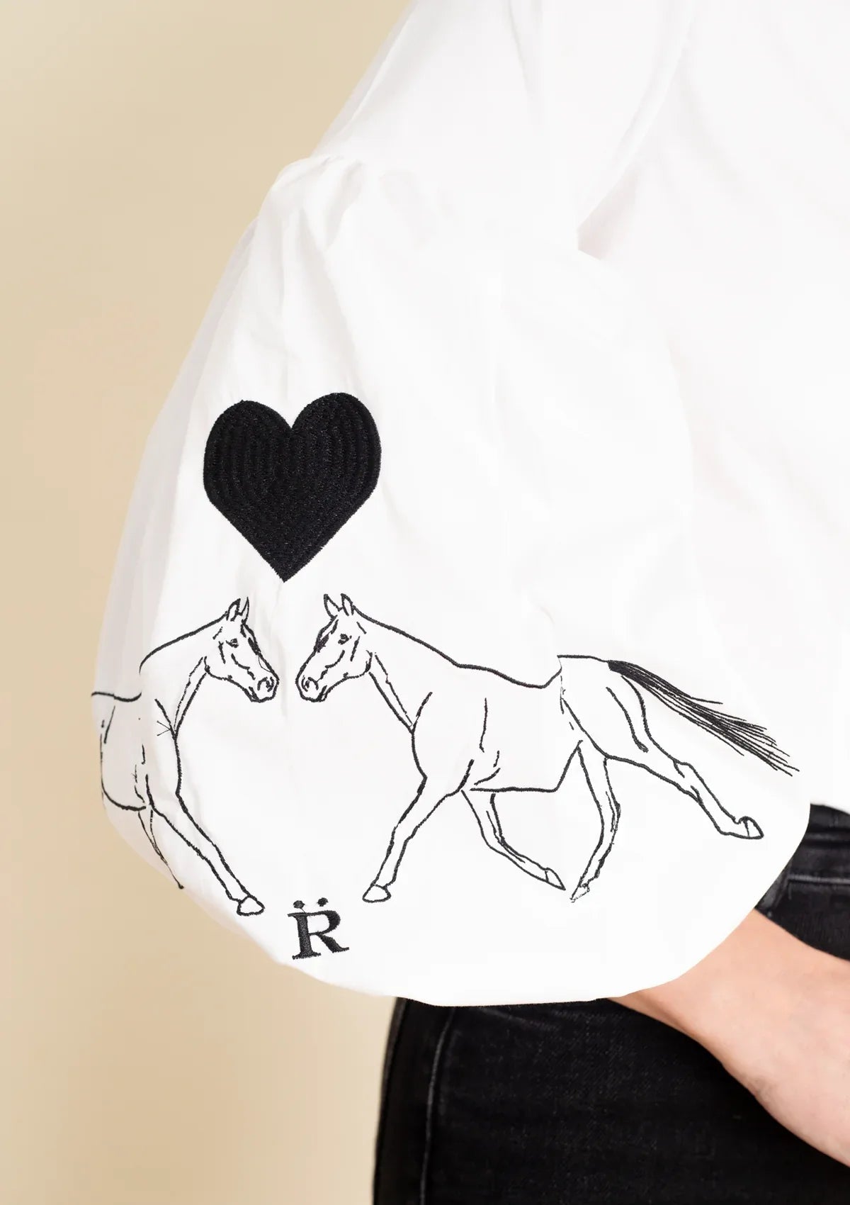 Annie Shirt Embroidered | Love - RönnerShirtXS
