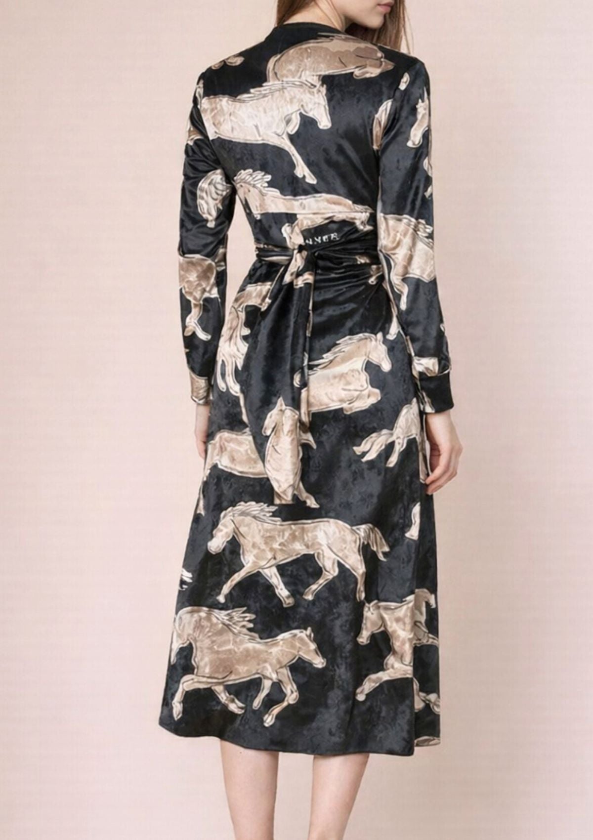 Artemis Velvet Midi Dress | Volt Print | Noir - RönnerDressXS