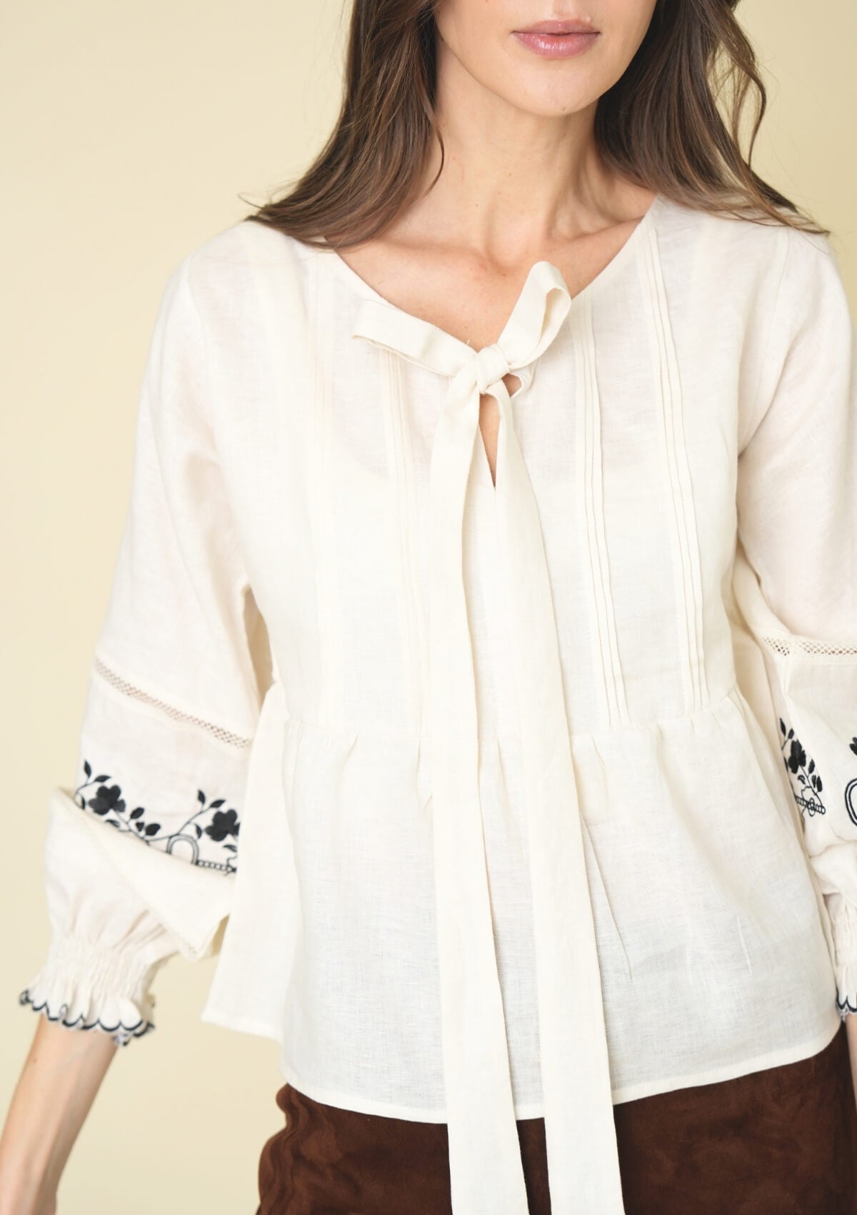 Isabella Linen Blouse | Embroidered | Cream