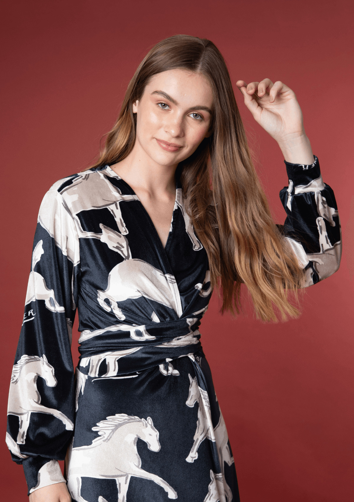 Artemis Velvet Dress | Volt Print | Noir