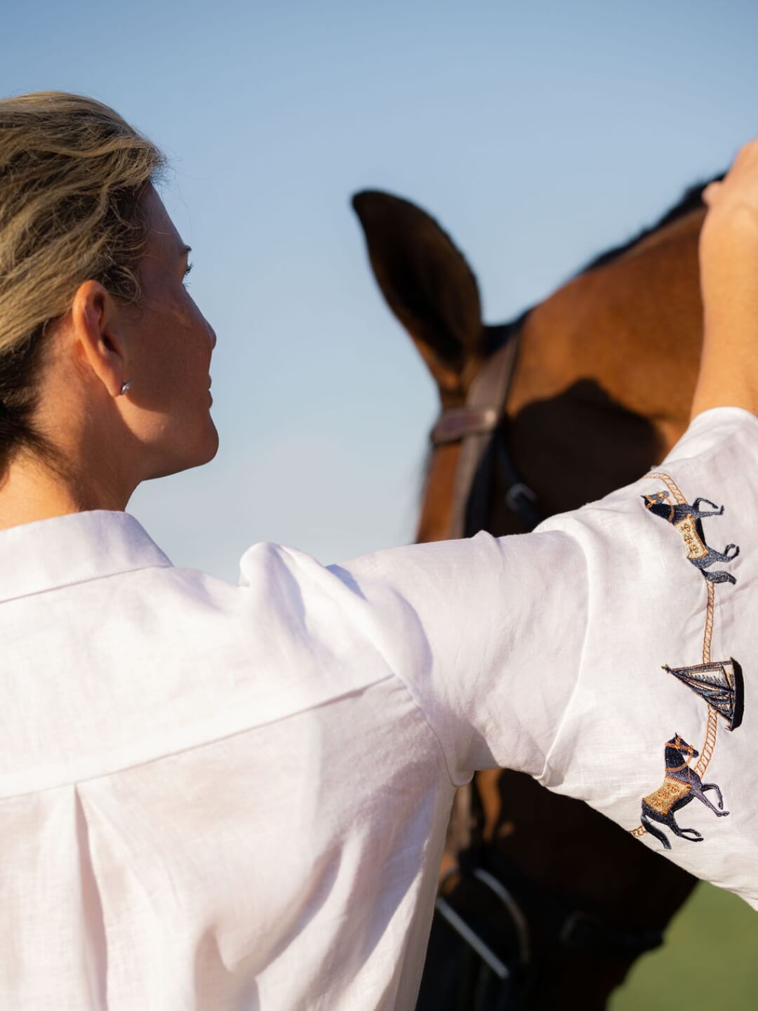 Sand Linen Tunic | Embroidered Sleeves | White - RönnerXS