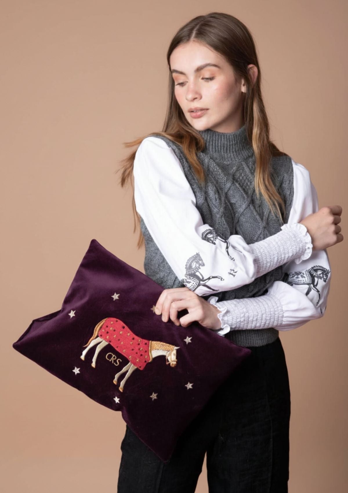 The Starlight Velvet Pouch | Burgundy - RönnerAccesoriesBurgundy