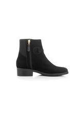 Cavalia Flat Ankle Boots | Suede | Black & Black Boots Ronner 